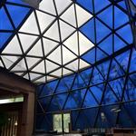 Խ�ϸ߶˱������±�ɫ��Ŀ